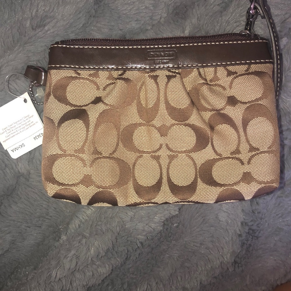 Coach wristlet - Picture 1 of 2